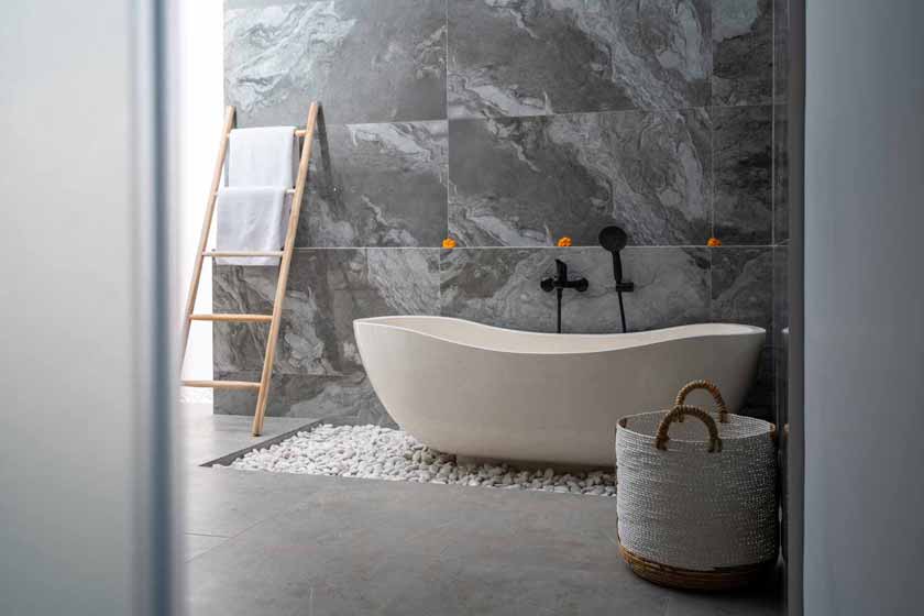 Image of main bathroom